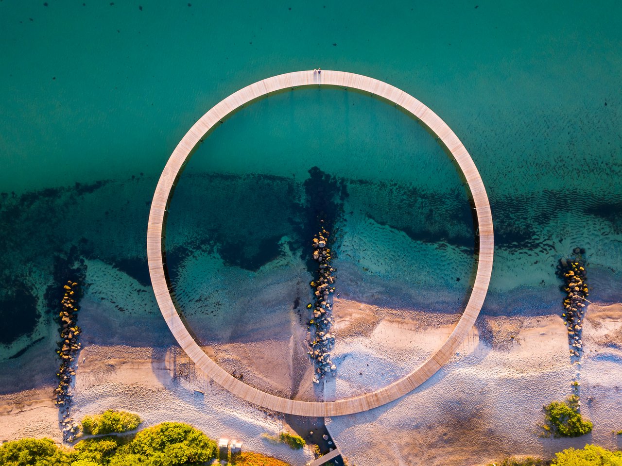 The Infinite Bridge (2017) - Johan Gjøde