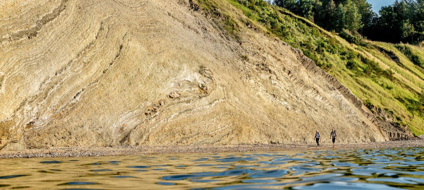 Naturfoto af Flade Klit med vand og klit